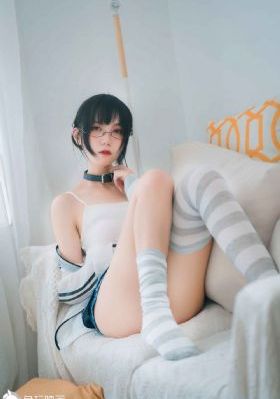 年轻的小姨子 在线
