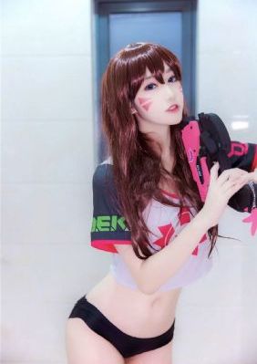 老爸每天晚上搂着我睡是不是爱我